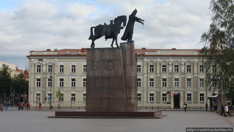 Памятник Гедемину Литва
