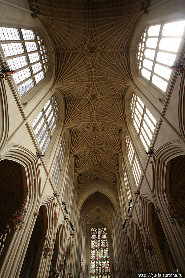 Батское аббатство — английская готика во всей красе Бат, Великобритания