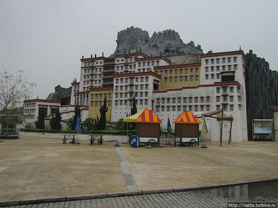 Тематический комплекс Aladdins Fort. Полуостров Макао, Макао