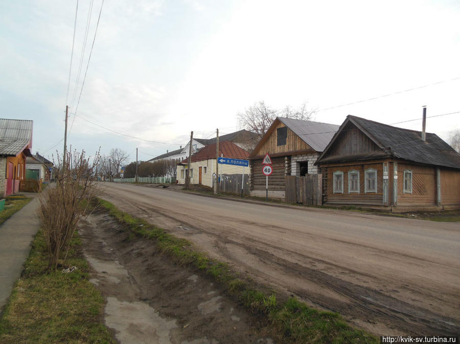 Вид на школу с улице  Гоголя Уржум, Россия
