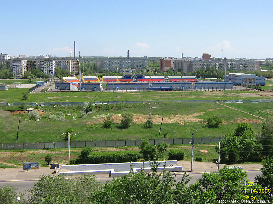 Новый стадион в районе Малая земля Оренбург, Россия