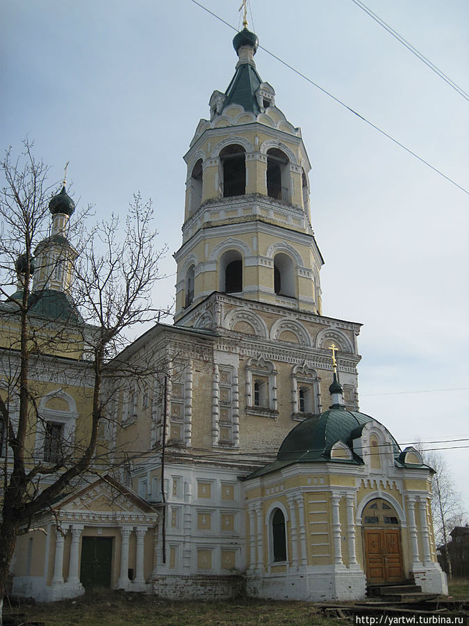 Рождественский собор вблизи Солигалич, Россия