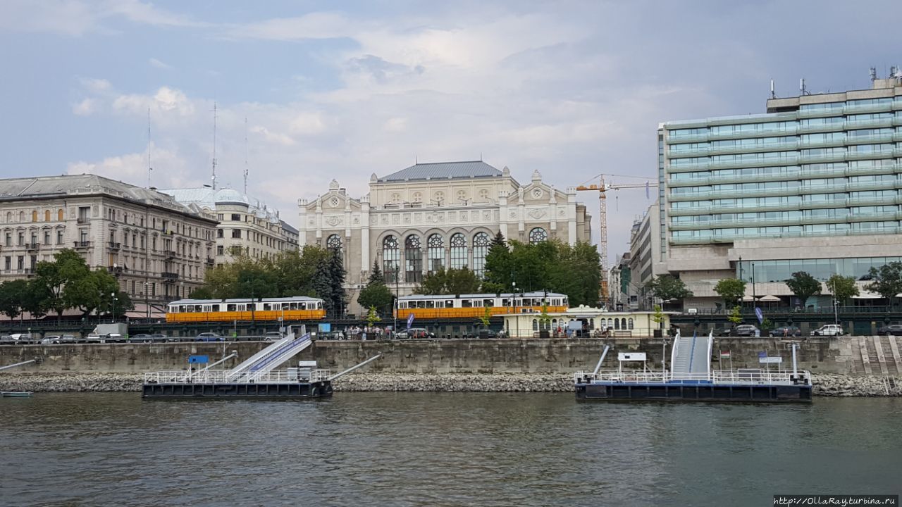 Hop-on-hop-off  — обзорная экскурсия по  Будапешту Будапешт, Венгрия