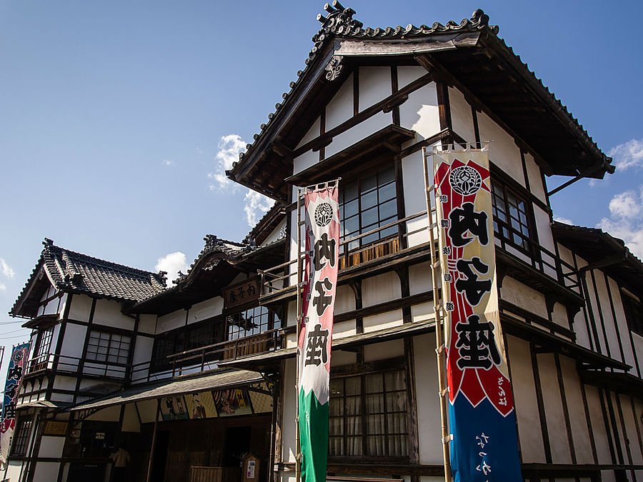 А вот и Утико-дза, местный театр кабуки. Не такой крутой, как Канамару-дза в Котохире, но всё равно впечатляет. Утико, Япония