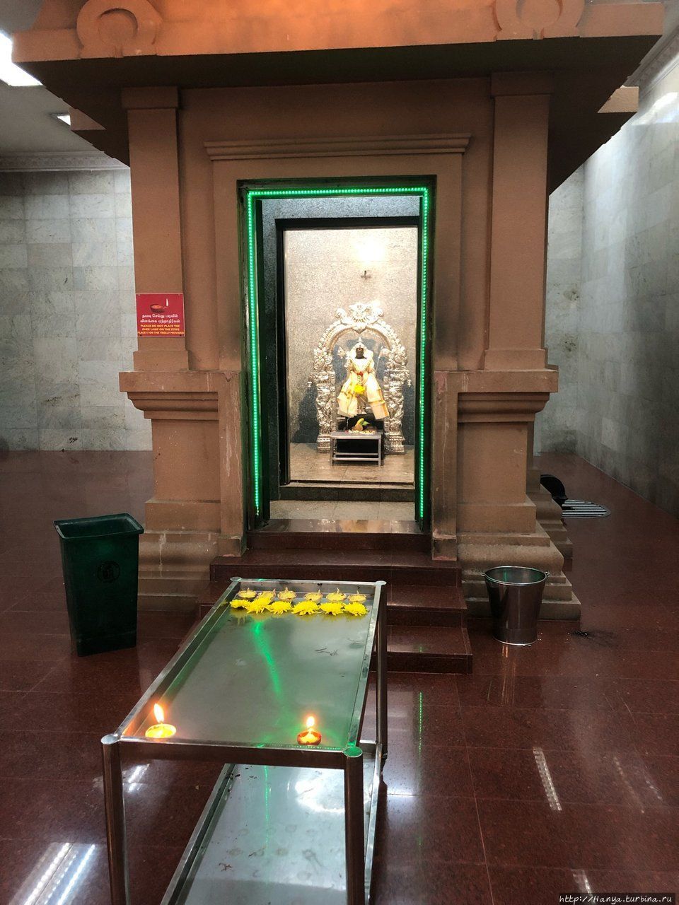 Храм Шри Махамариамман. Ф