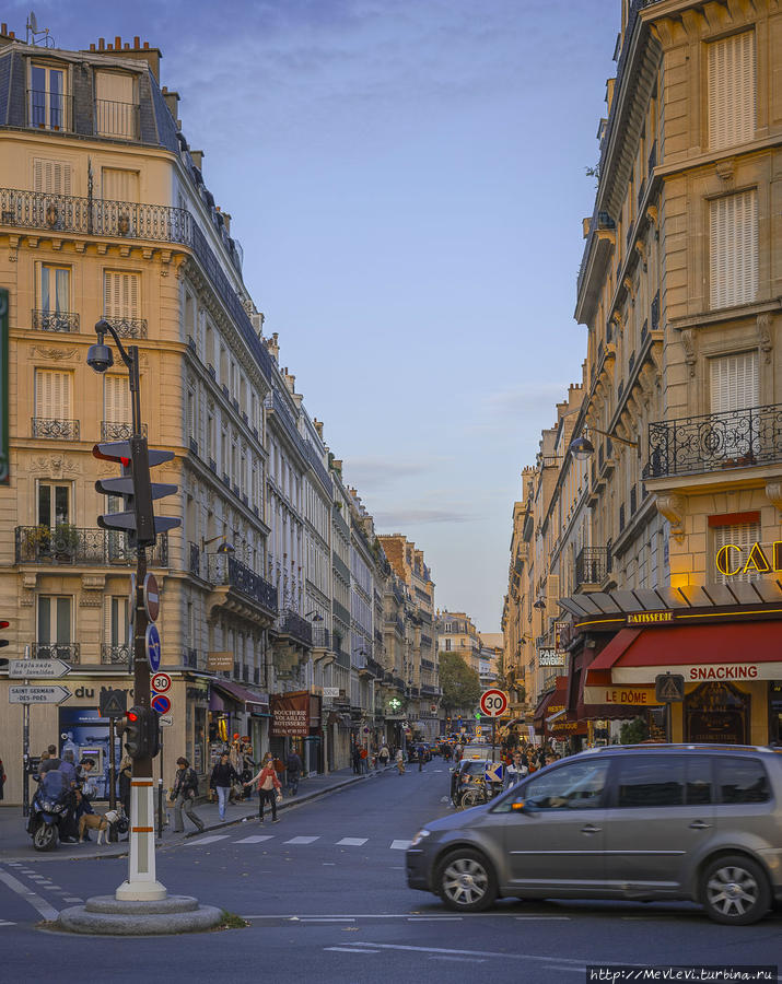 Вокруг Эйфелевой башни Париж, Франция