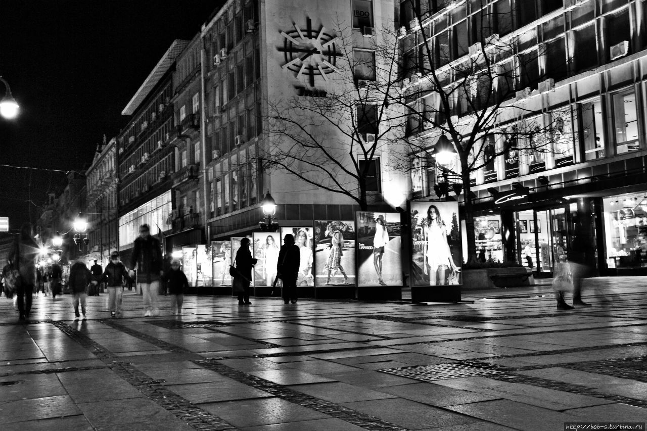 Улица Князя Михайло вечером Белград, Сербия