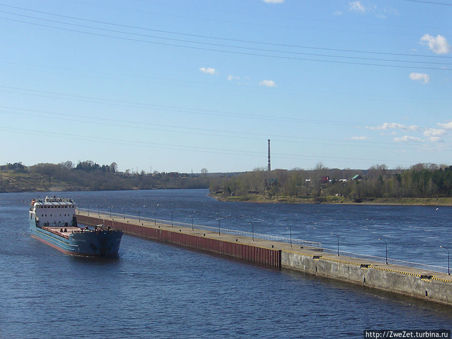 Маленький городок на большой реке Подпорожье, Россия