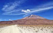 Volcan Ollague, Bolivia. Высота над уровнем моря вершины — 5868 м