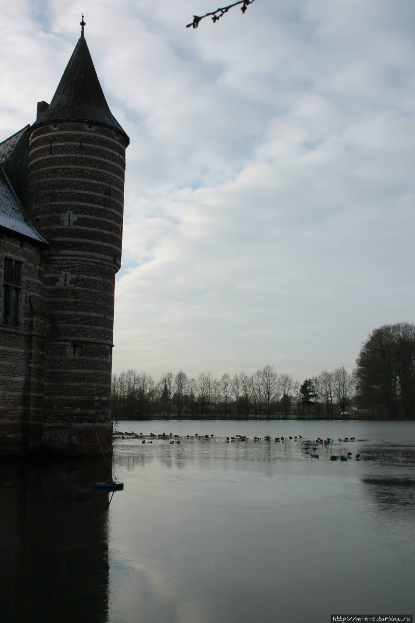 Замок Хорст Синт-Питерс-Род, Бельгия