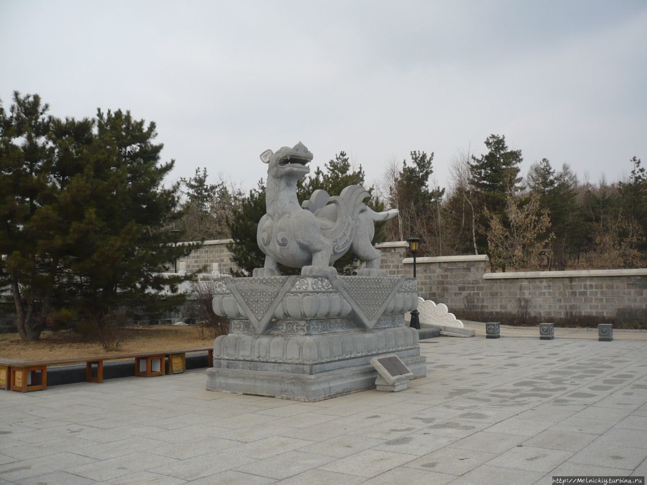 Музей императоров династии Цин Дуньхуа, Китай