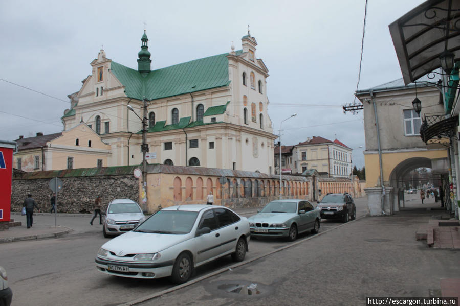 Доминиканский монастырь Жолква, Украина