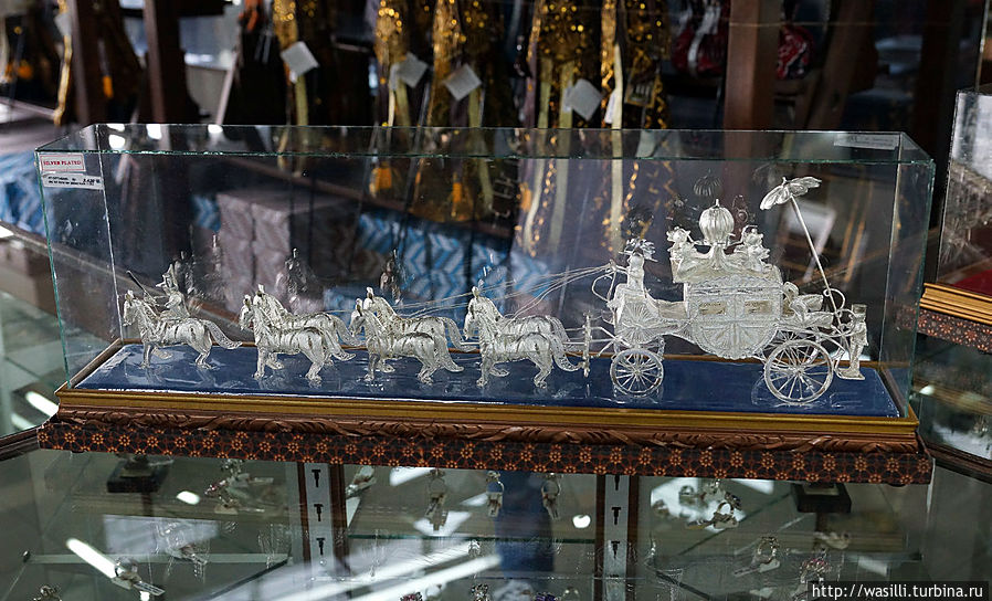 Фабрика серебряных изделий. Джокьякарта.