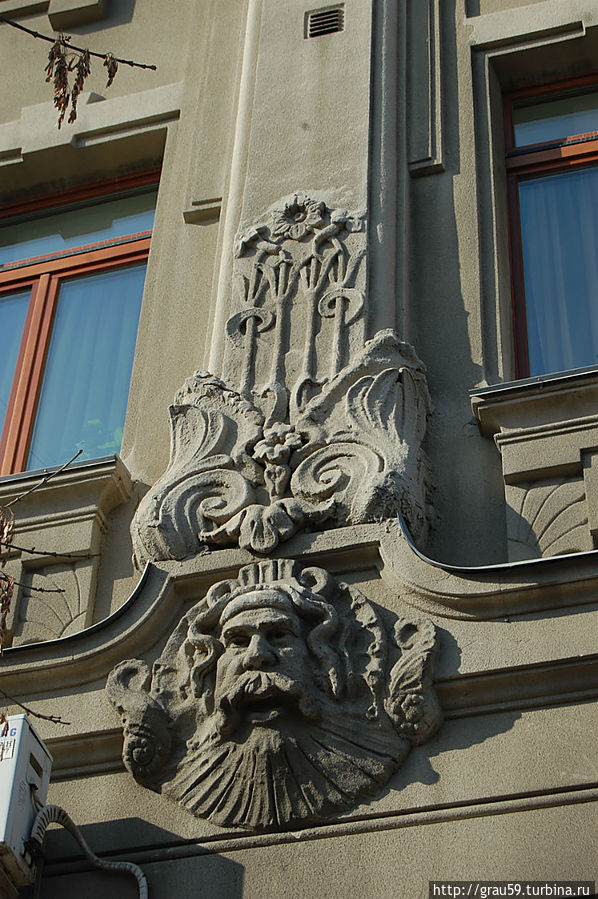 Доходный дом Ананьева ( Вольская, 97).Загадочный лик