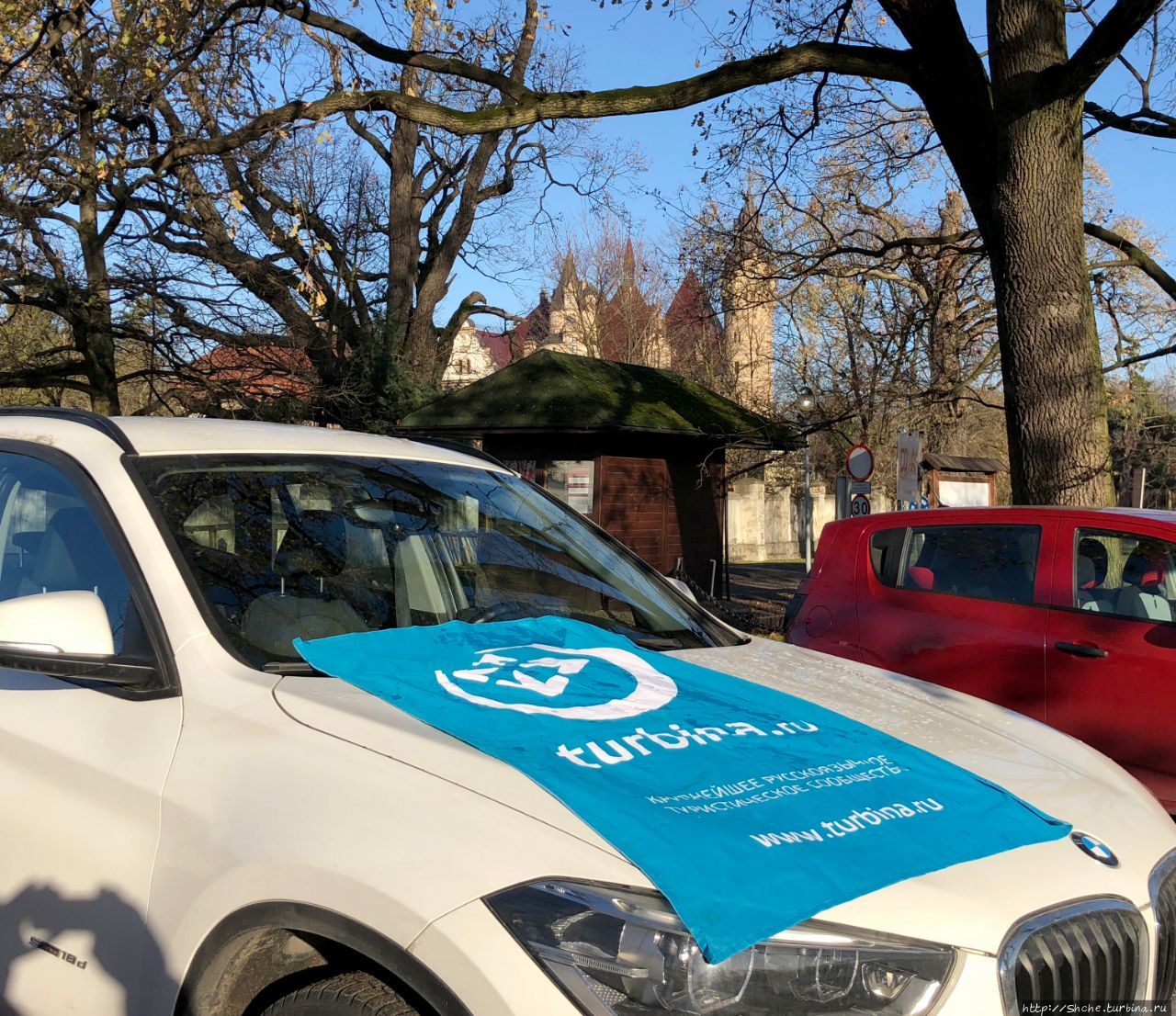 Мошненский замок - однозначно один из красивейших в Польше Мошна, Польша