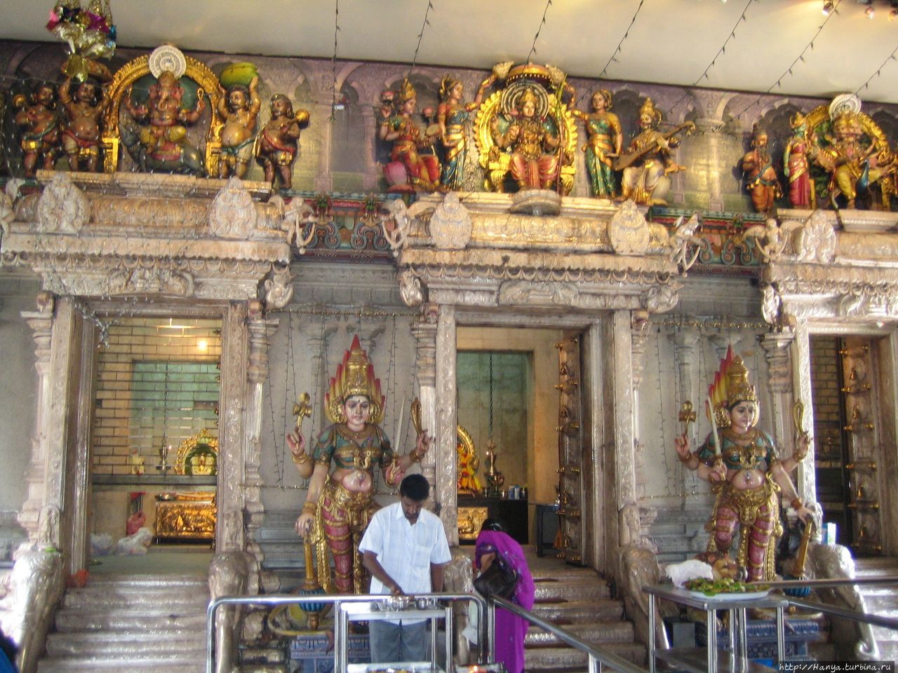 Храм Sri Veeramakaliamman