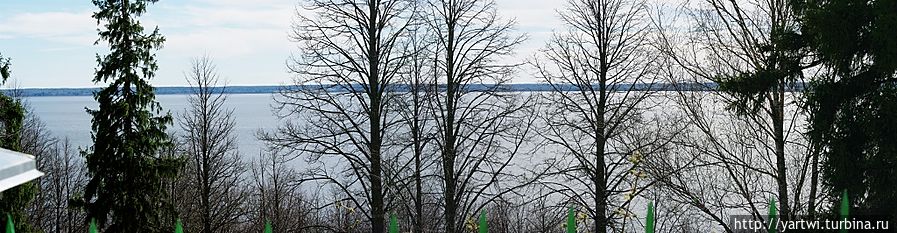 Вид на северо-западную часть Чухломского озера от храма. Чухлома, Россия