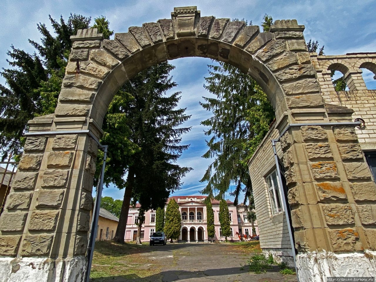 Дворец Графа Бадени Буск, Украина