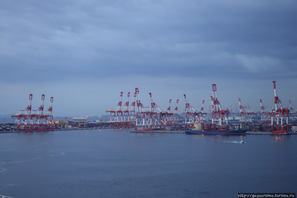Порт Иокогама, Япония