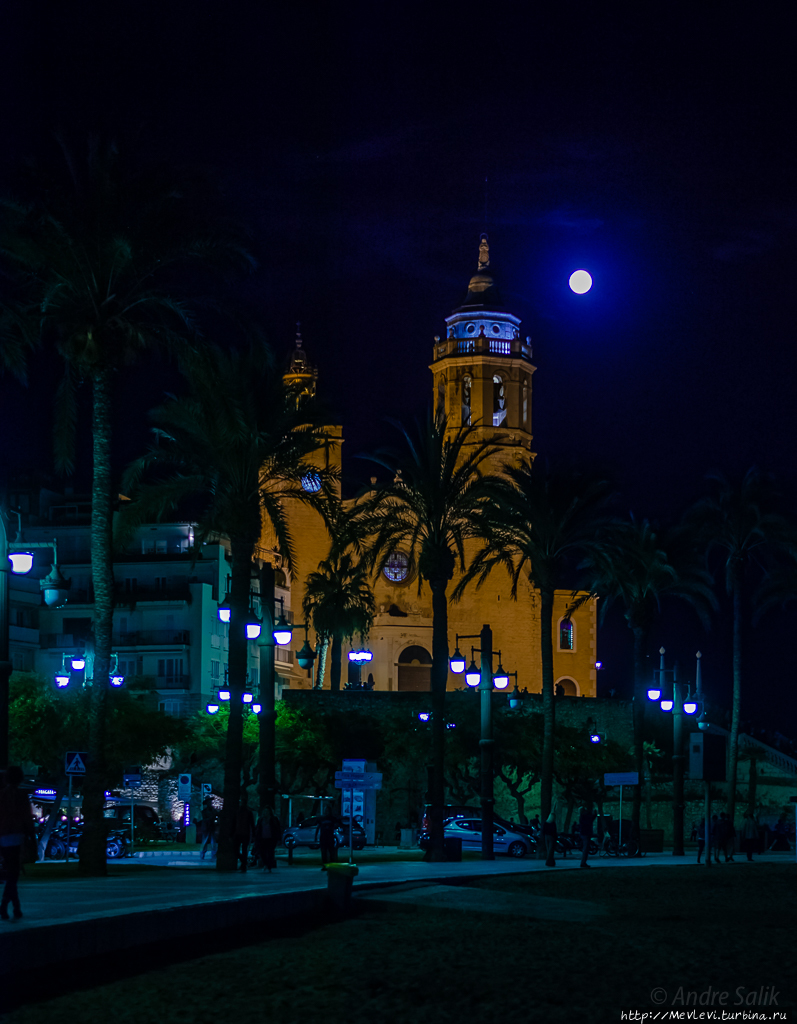 Вечер. Ситжес. Прибой Ситжес, Испания