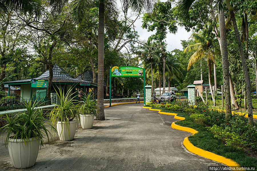 Вход на аттракцион Очо-Риос, Ямайка