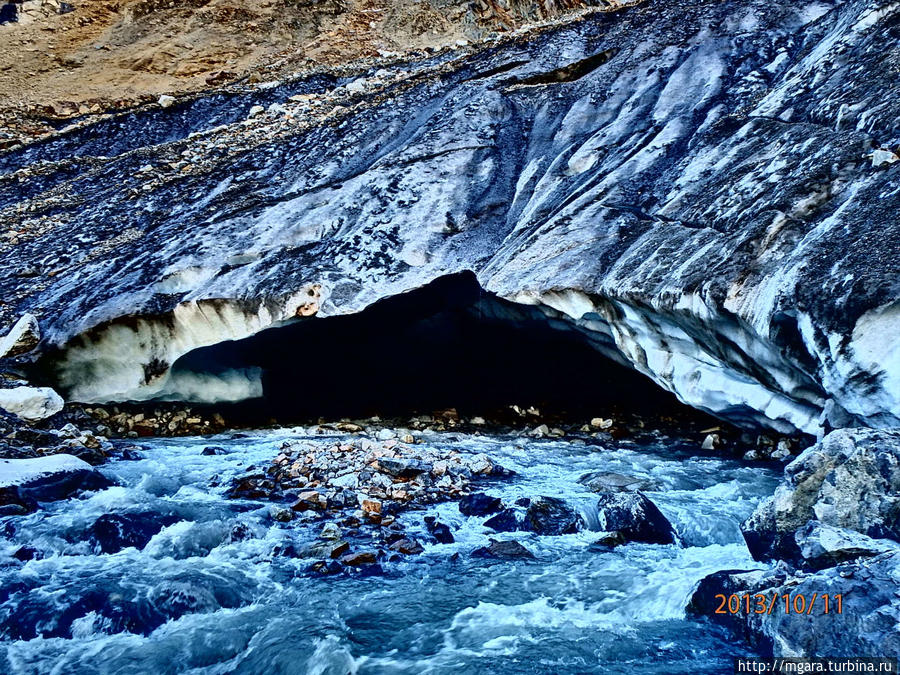 ледник Чалаади, истоки реки Местиачала Местиа, Грузия