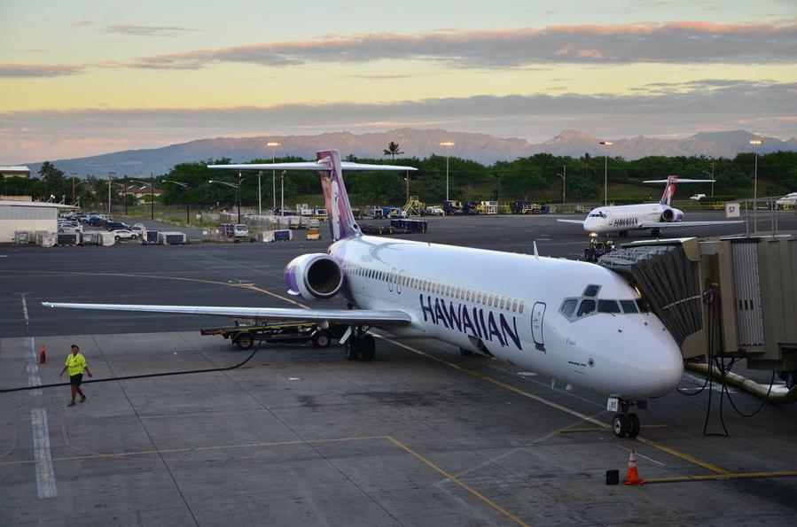 Boeing-717 авиакомпании Hawaiian Остров Мауи, CША