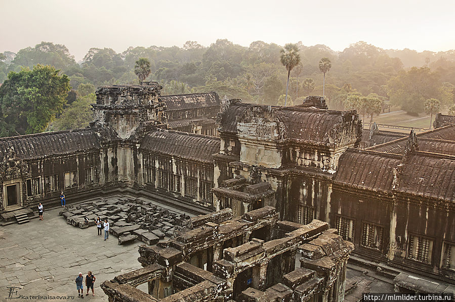 Анкор Ват и храмовые комплексы Сиемреап, Камбоджа