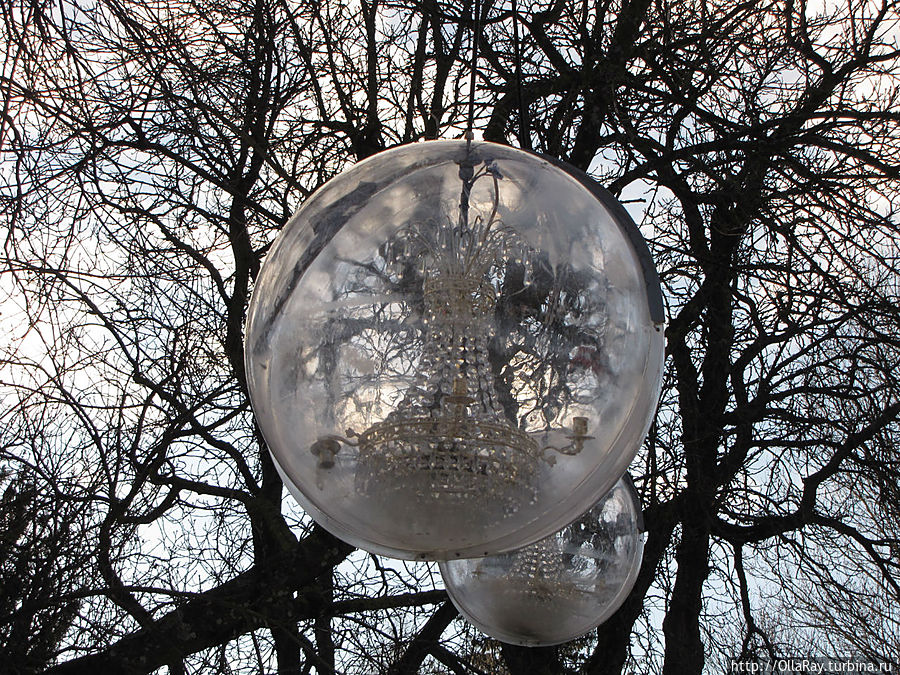 Украшение — подсветка в парке. Линчёпинг, Швеция