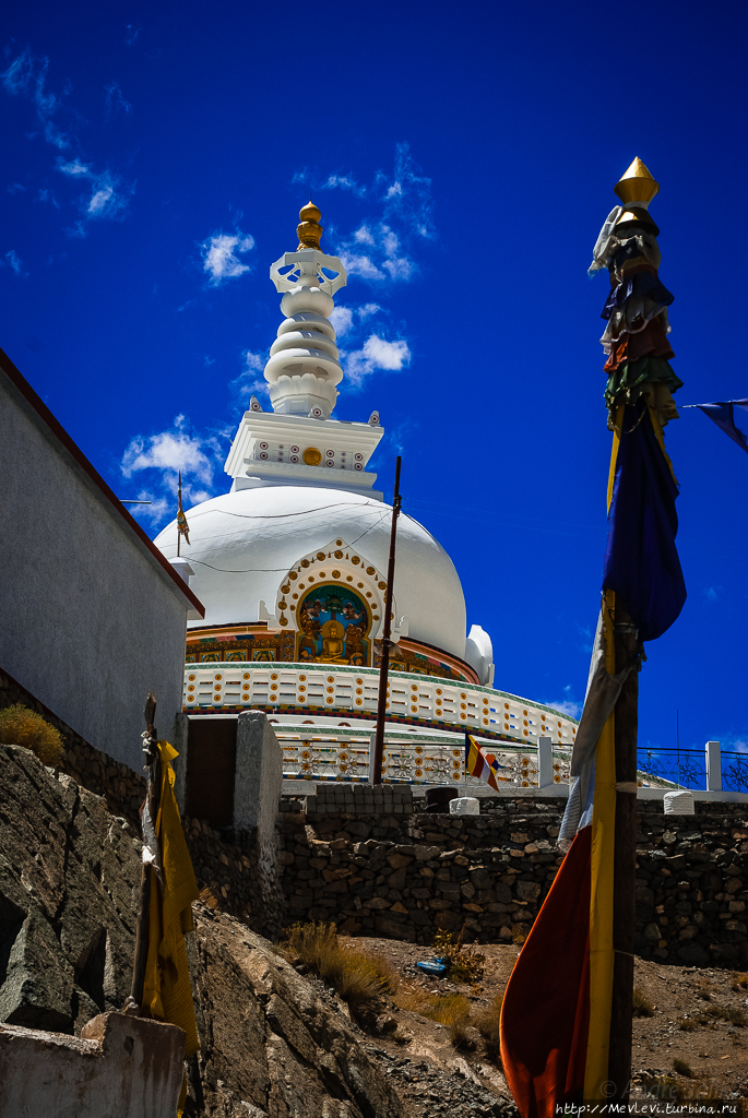 Ступа Шанти Лех, Индия