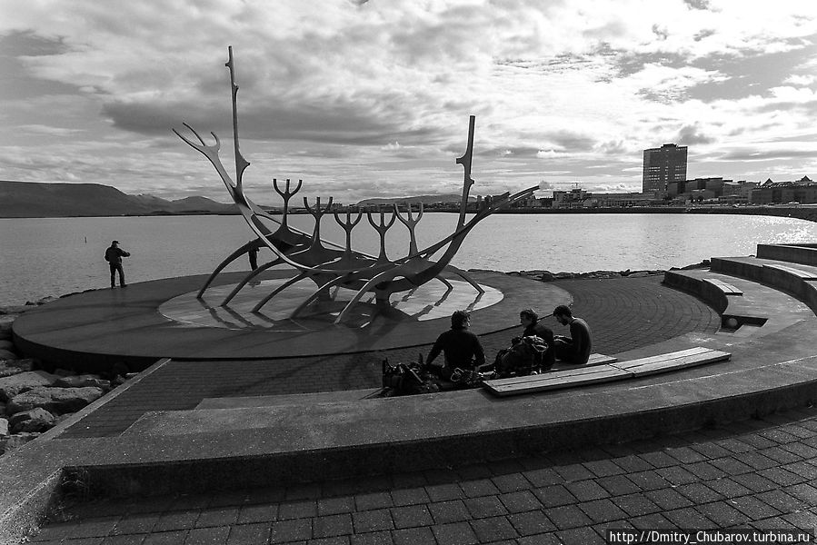 Узнаваемая скульптура, Рейкъявик Исландия