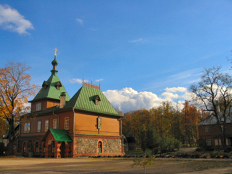 Пюхтицкий Успенский женский монастырь Куремяэ, Эстония