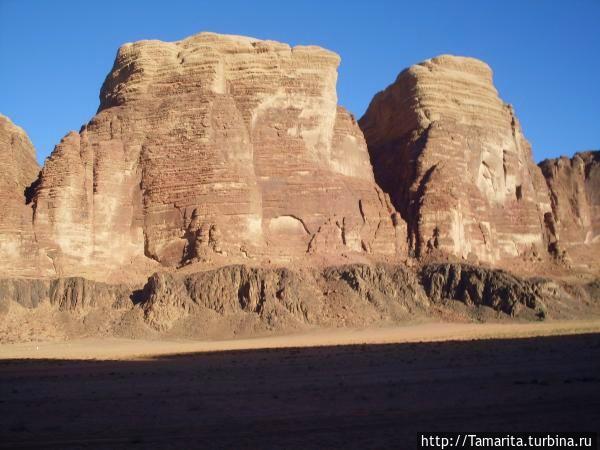 Лунная долина Иордании Пустыня Вади Рам, Иордания