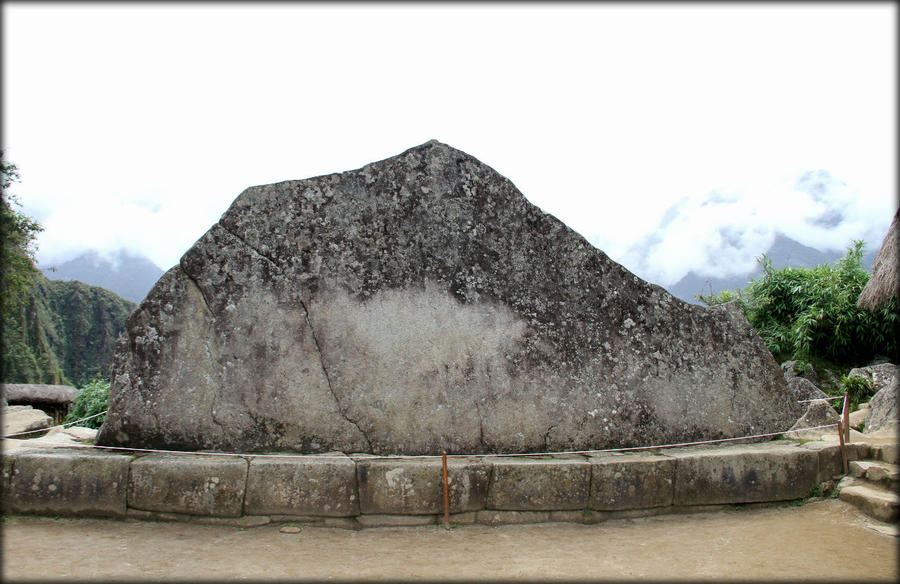 Вес этого камня 150 тонн Мачу-Пикчу, Перу