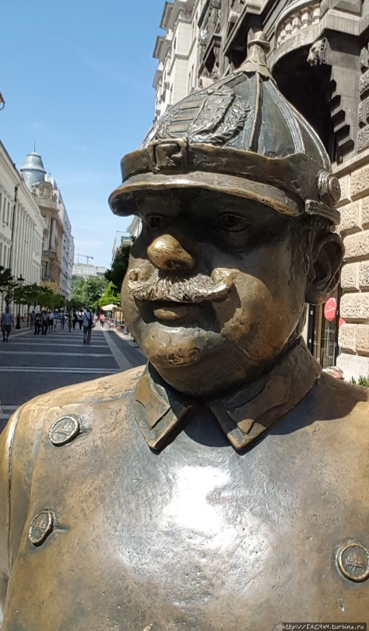 Статуя полицейского Будапешт, Венгрия