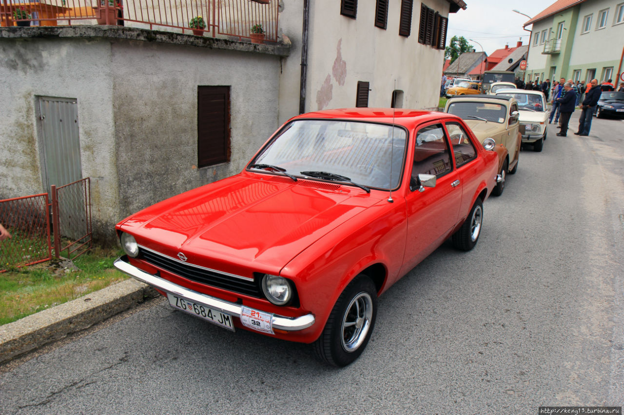 Авто, мото ретро фест в маленьком хорватском городке Црни Луг, Хорватия