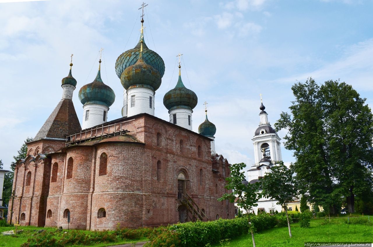 Город Ростов монастырь
