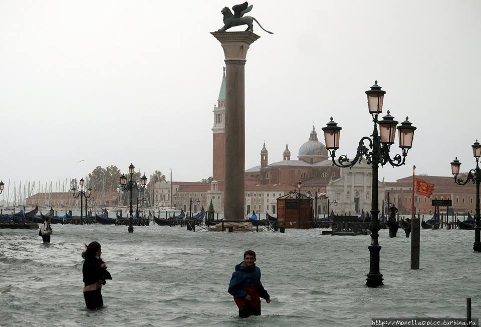 Acqua alta в Венеции в районе San Marco (29 октября) Венеция, Италия