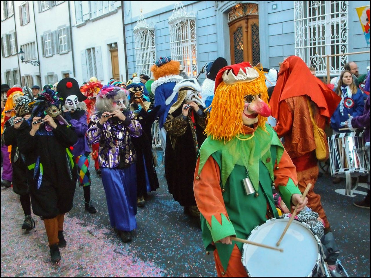 Фонари карнавального Базеля Базель, Швейцария
