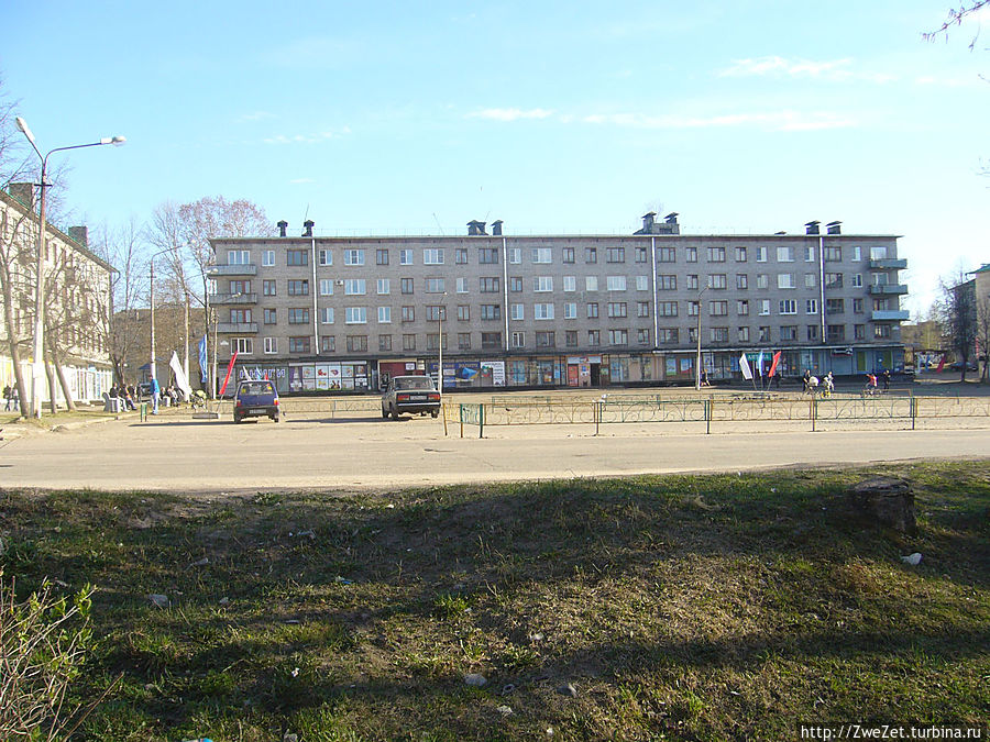 Маленький городок на большой реке Подпорожье, Россия