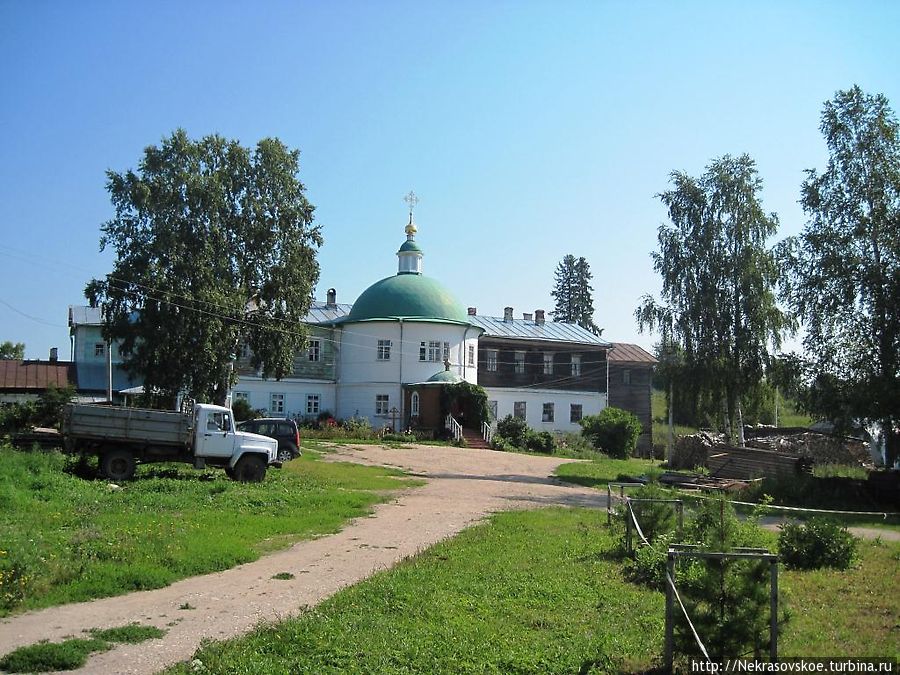 На территории Горицкого Воскресенского женского монастыря Ферапонтово, Россия
