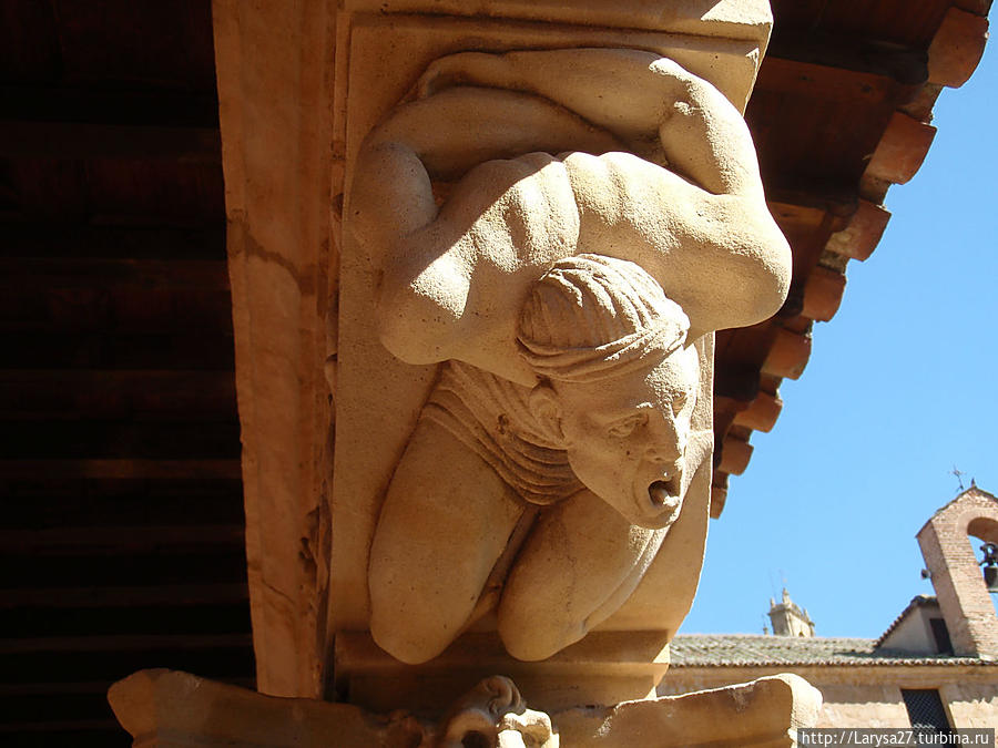 Загадки монастыря Дуэний  в Саламанке Саламанка, Испания