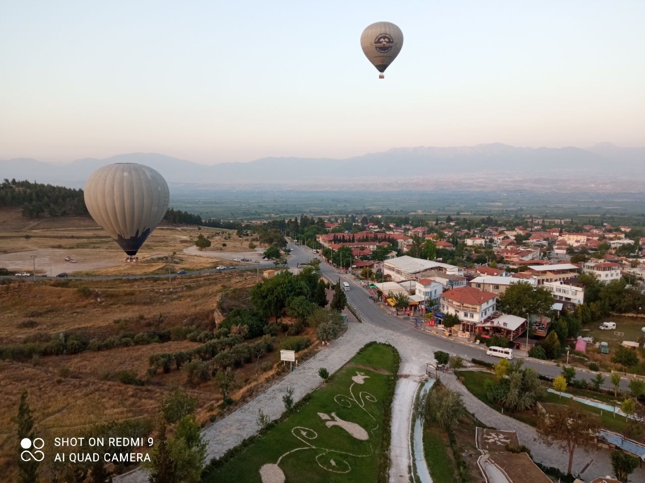 Что может быть лучше, чем встреча рассвета на воздушном шаре Памуккале (Иерополь античный город), Турция