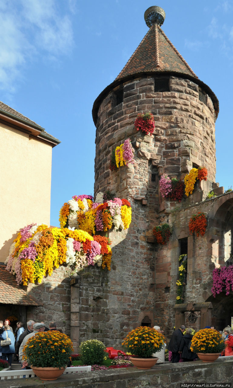 Сейчас башня закрыта на реставрацию.foto Internet Лар, Германия