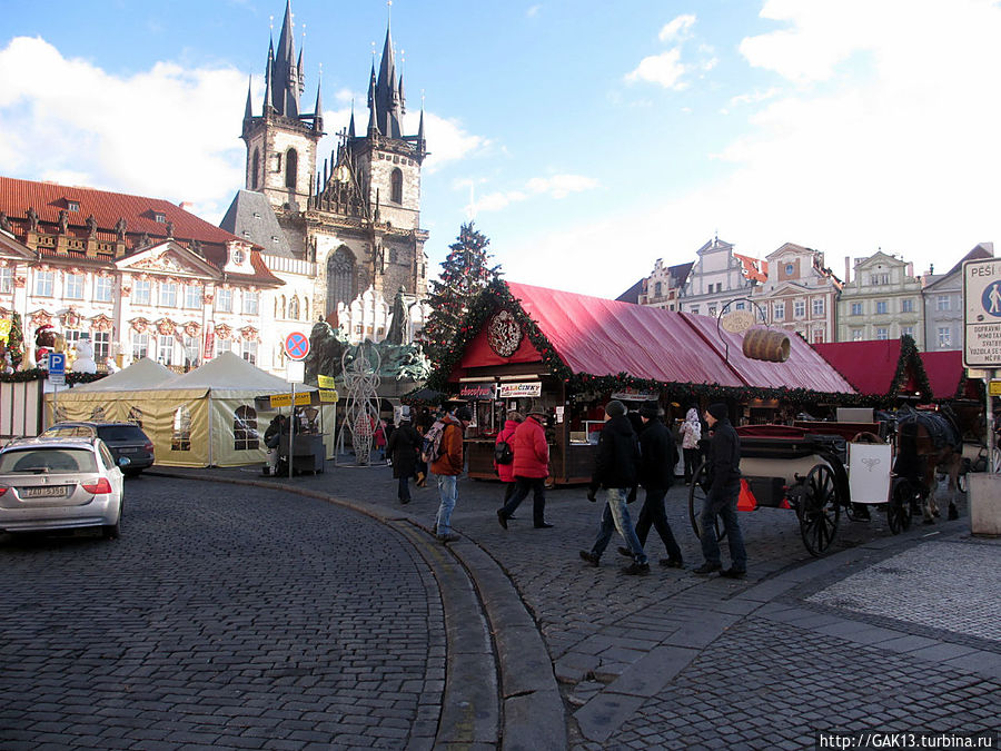 Староместская площадь готовится к Рождеству Прага, Чехия