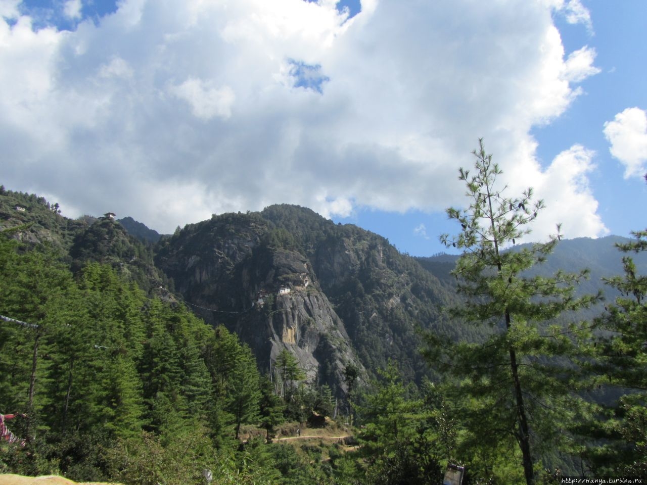 Монастырь Taktshang Goemba (Гнездо Тигрицы) Паро, Бутан