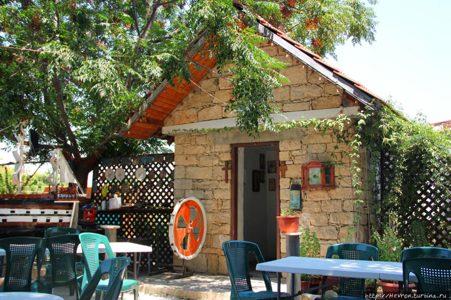 Тео касл кафе Лимассол, Кипр