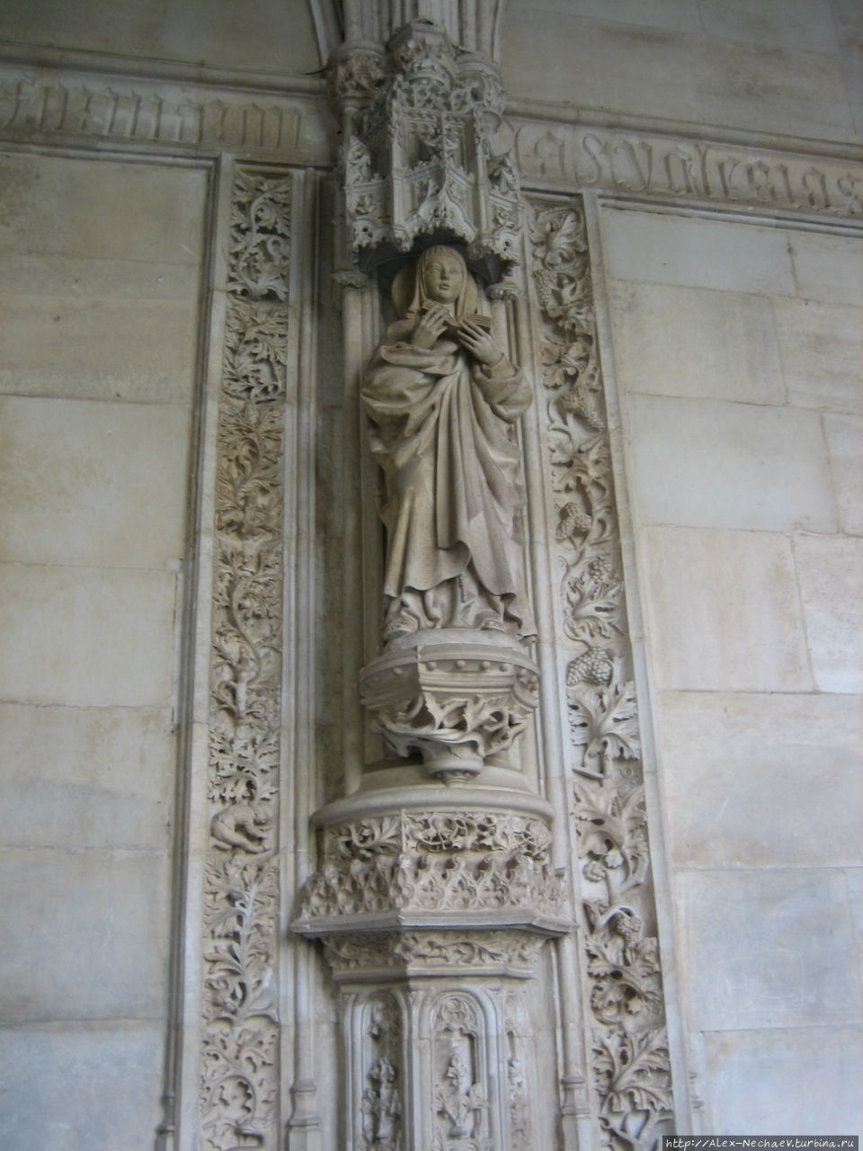 Резьба в монастыре Сан-Хуан. Толедо, Испания