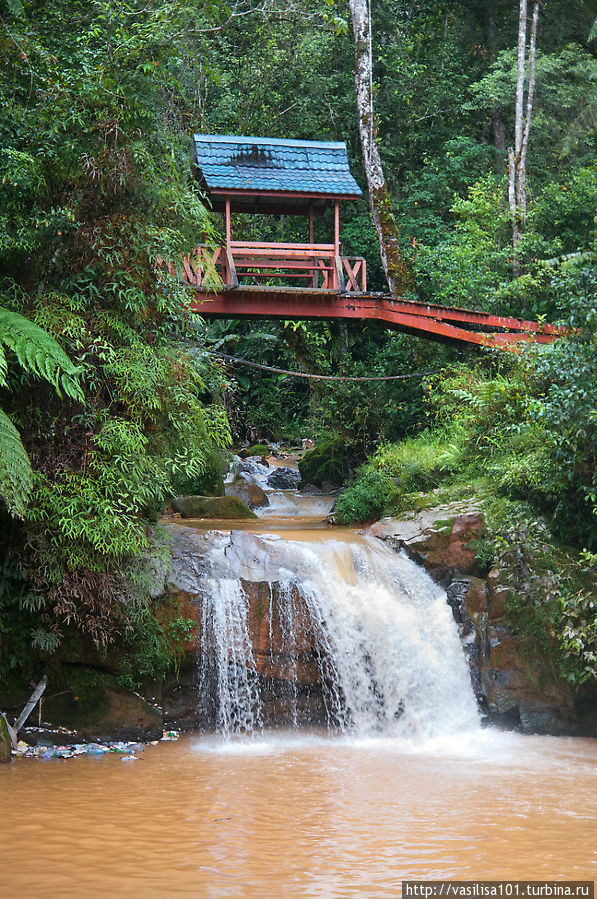 Parit Waterfall Танах-Рата, Малайзия