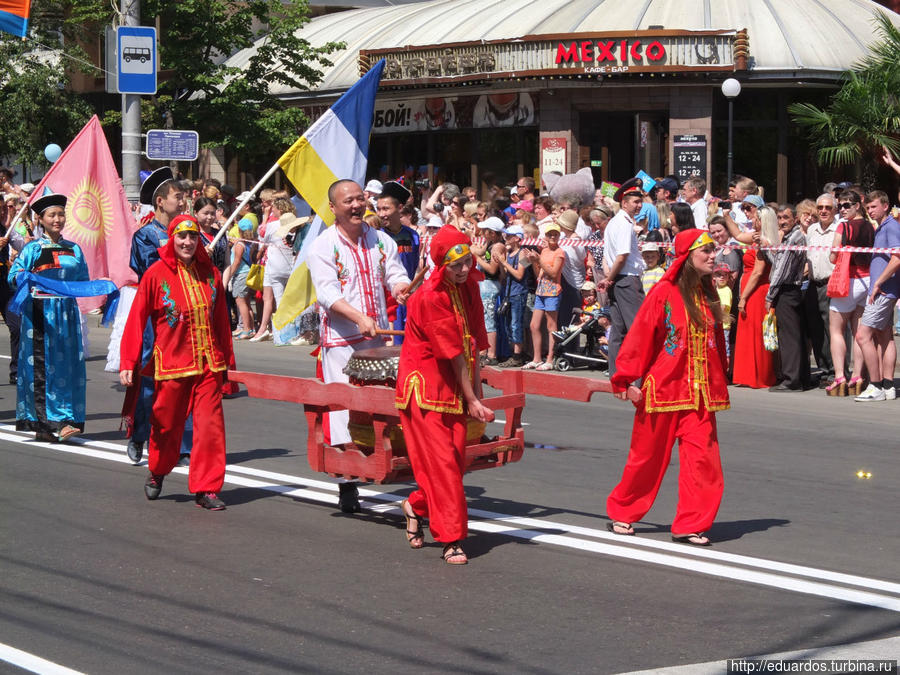 Дарю Вам тысячи улыбок!!! Красноярский карнавал, городу 386 Красноярск, Россия